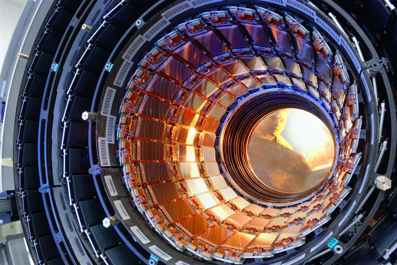 Big Bang-ul a avut loc acum... 4 miliarde de euro